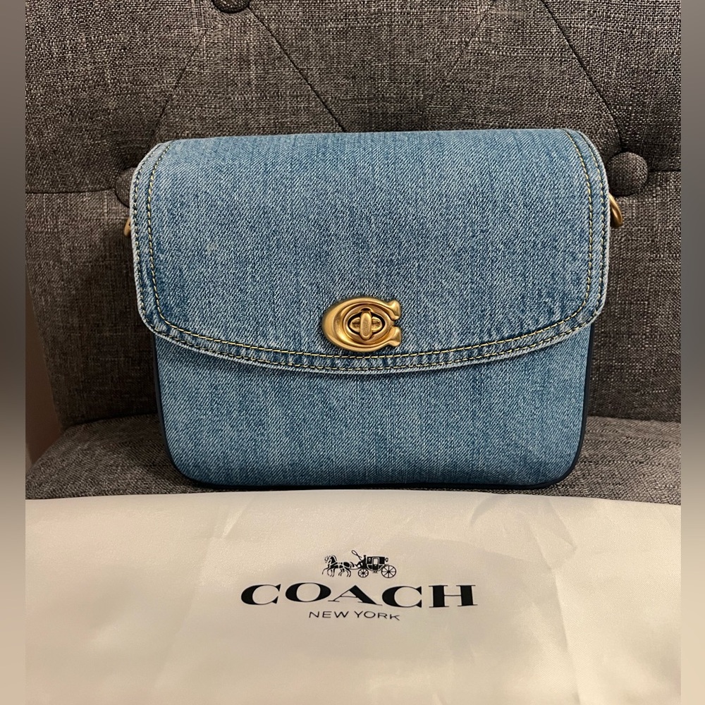 Coach Cassie 19 in Denim
